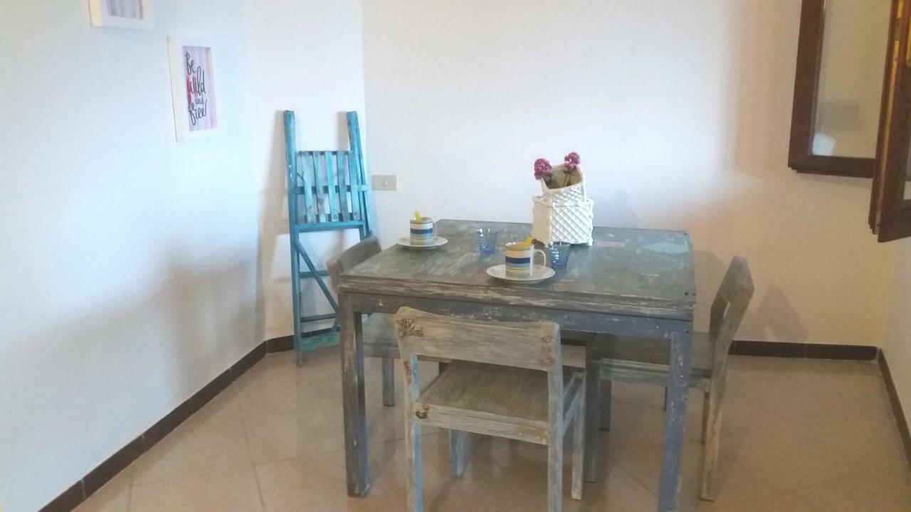 Appartamento Fronte Mare Santa Teresa Gallura Eksteriør bilde